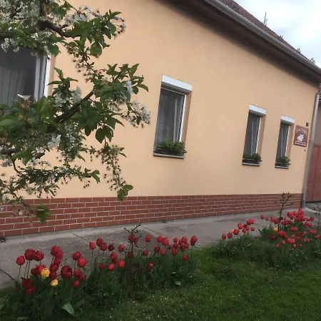 Appartement Szundivendégház Mórahalom